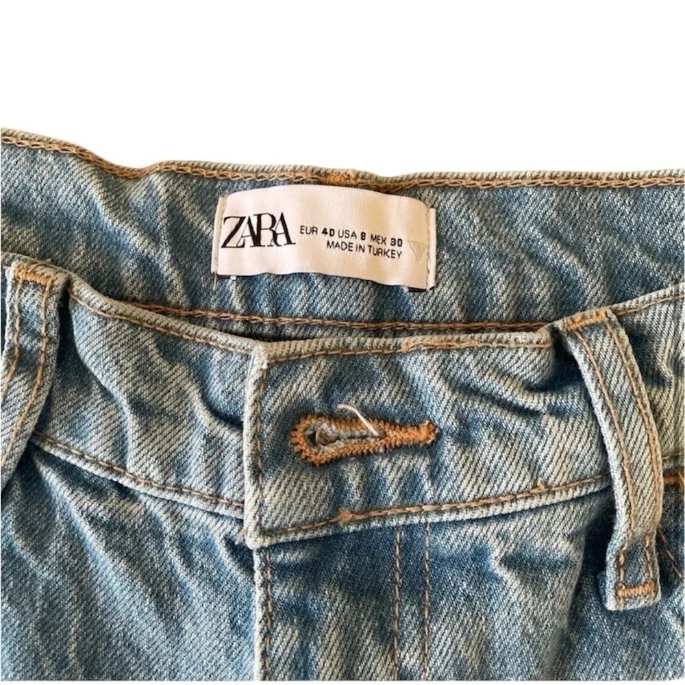New ZARA NWOT High Rise TRF Barrel Jeans - Picture 4 of 8